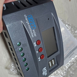 MPPT 태양광 충전 컨트롤러 60a(미사용)