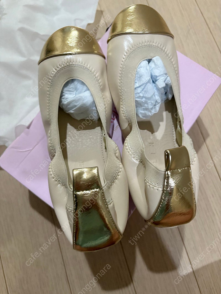 꺌랑 양말플랫 베이지골드245 택포--1