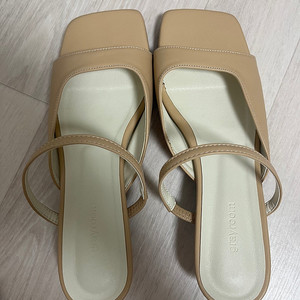 그레이룸 편예샌들 누드베이지 240