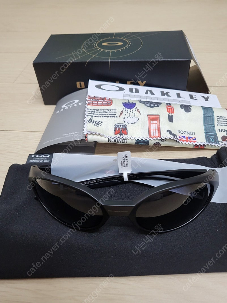 오클리 아이자켓 블랙 판매합니다--1