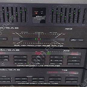 인켈 SAE A202 앰프, P102 프리앰프, T102 튜너 세트입니다.