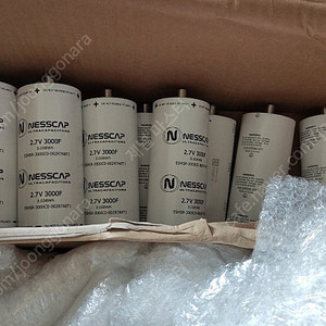 (판매중)새제품 국산 NESSCAP 2.7V 3000F 슈퍼 케패시터 (6개) 12용 1셋트 초저가