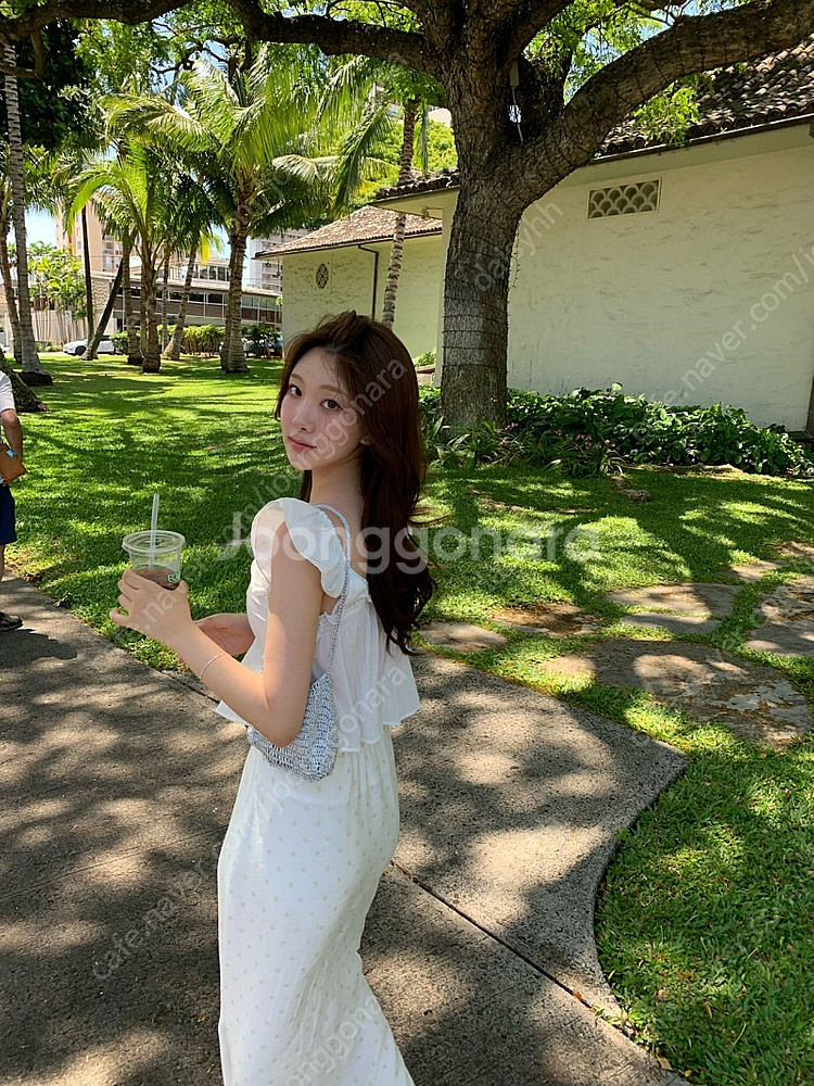 온드민 포니프릴블라우스 베이지,화이트,블랙--6