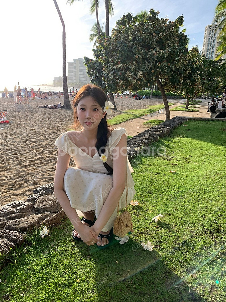 온드민 포니프릴블라우스 베이지,화이트,블랙--8