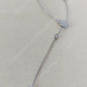 De beers 목걸이