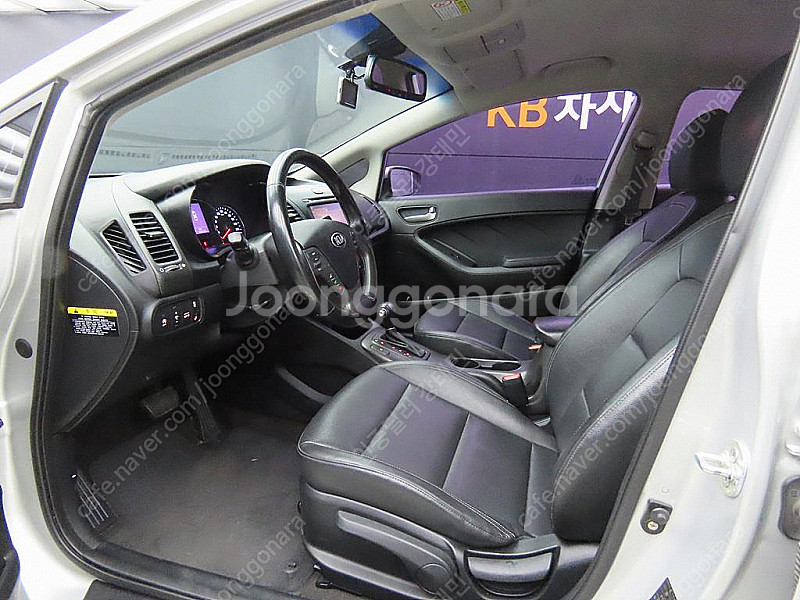 기아 K3 16 VGT 럭셔리 중고 저렴하게 판매합니다...--4