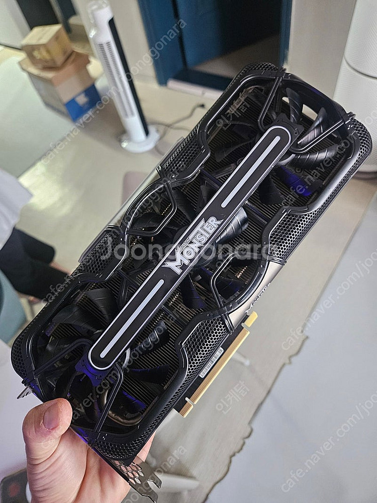 이엠텍 rtx3070 블랙몬스터--0