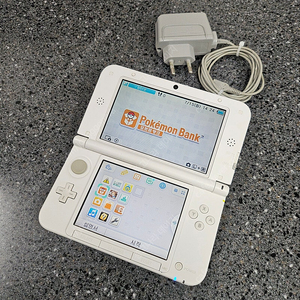 닌텐도 3DS XL 화이트
