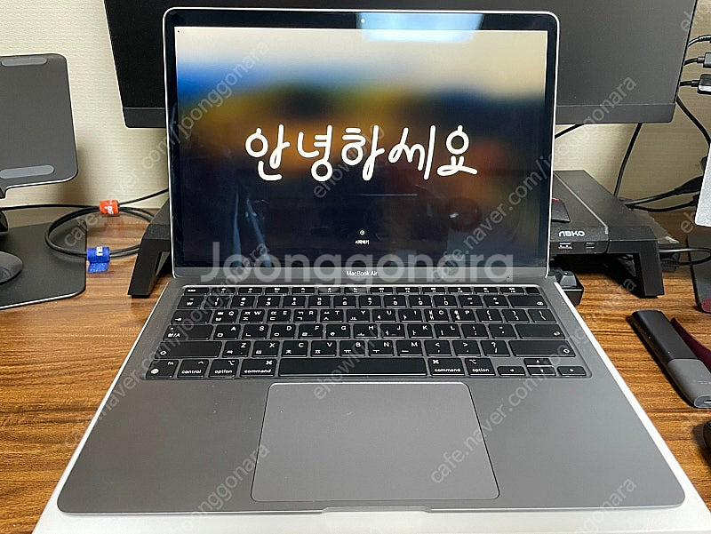 맥북 에어 M1 13인치 + 매직마우스2 판매--0