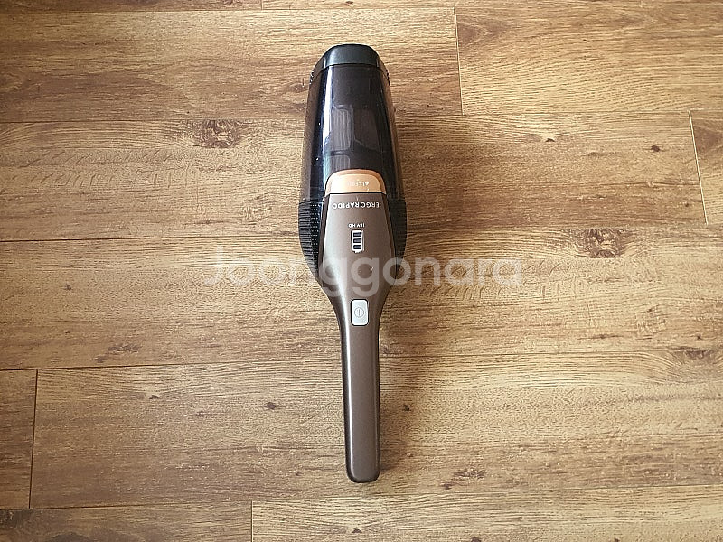 ELECTROLUX 일렉트로룩스 무선 청소기--2