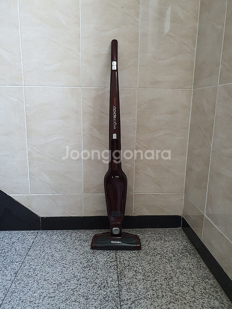 ELECTROLUX 일렉트로룩스 무선 청소기--4