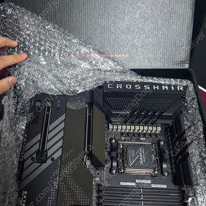 ASUS ROG CROSSHAIR X670E EXTREME 보드 판매합니다.