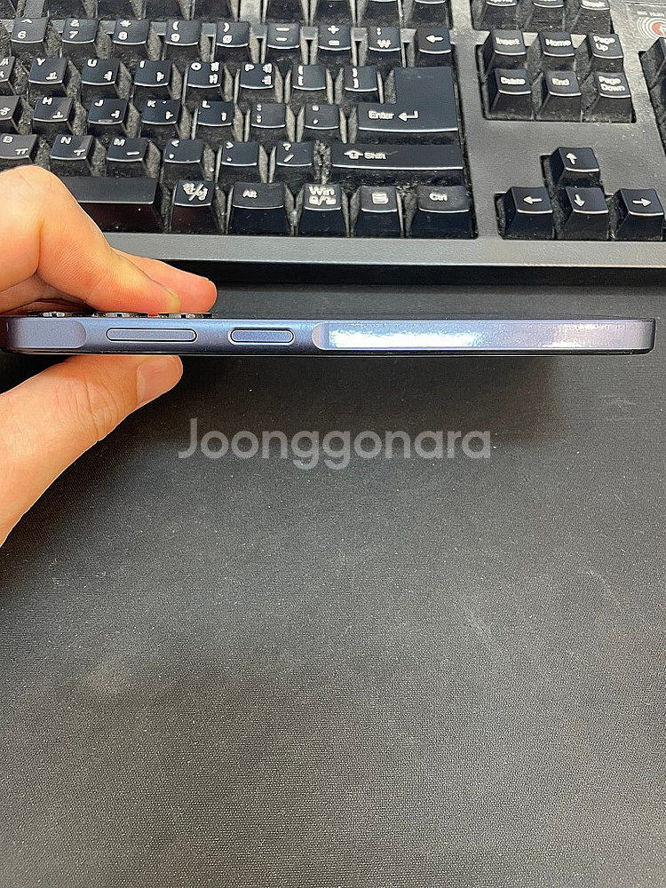 갤럭시A25 블랙 128GB 무잔상 상태좋은 중고17만...--4