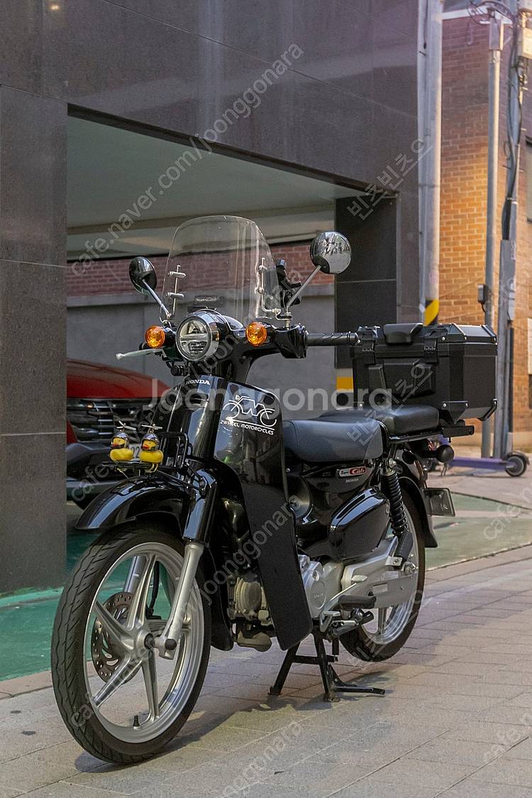 23년식 혼다 슈퍼커브110 검정 6000km 판매--2