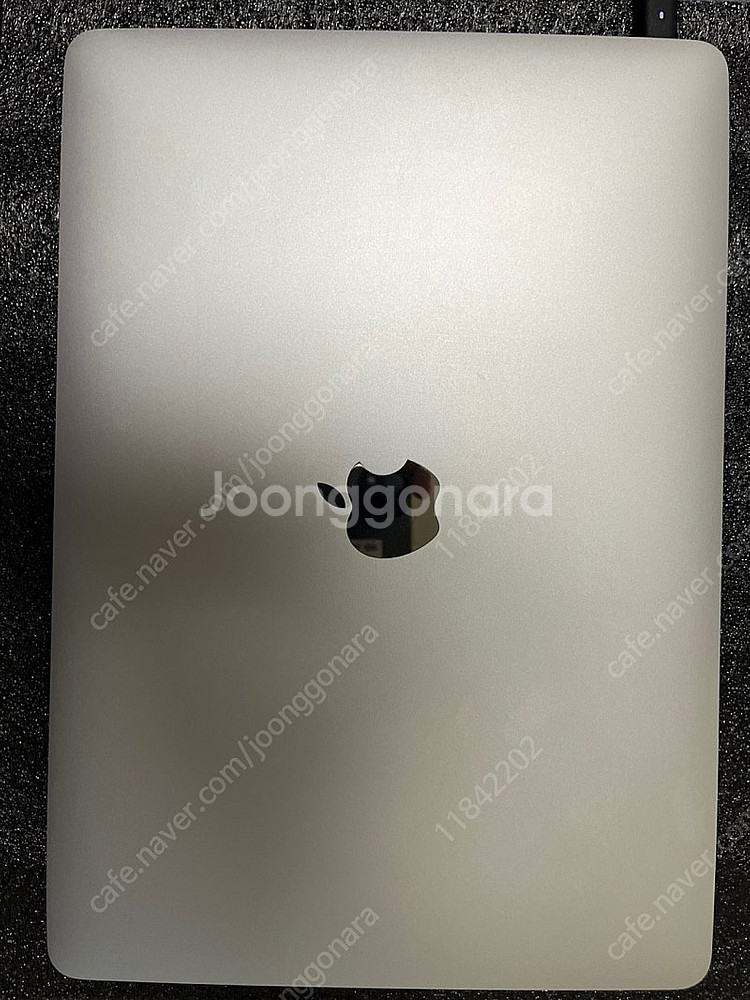 맥북에어 m1 실버 (16gb)--1