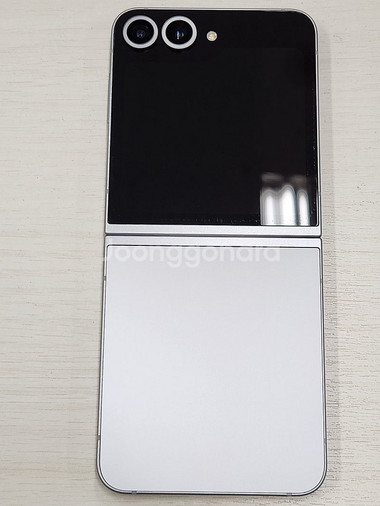 갤럭시 Z플립6 그레이색상 512용량 상태태좋은 무잔상 단말기 52만 판매합니다--0