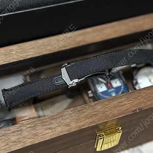 오메가 스피드마스터 문워치 프로페셔널 블랙 패브릭 스트랩 및 스틸폴딩 클래스프