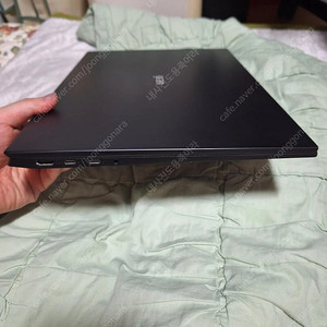 lg 그램 엘지 그램 17Z90P-GA7BK 17인치 2560*1600(WQXGA) cpu i7-11세대입니다 윈도우10home설치및오피스설치 완료 램8 용량은256 그램전용파우