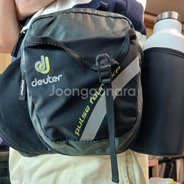 배낭 deuter act trail 28과 허리색 펄스...--6