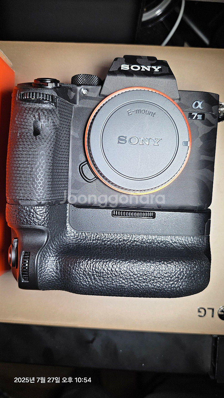 SONY a7M3 소니바디 + 세로그립 판매합니다.--0
