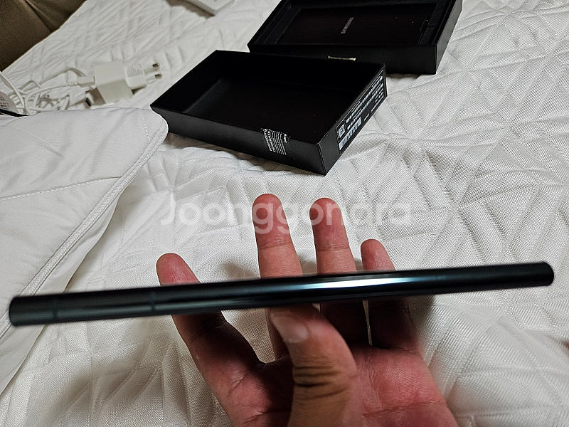 S22 울트라 그린 256gb 상자포함 팝니다.--2