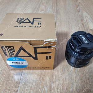 니콘 렌즈 nikkor 28mm f2.8D 팝니다.