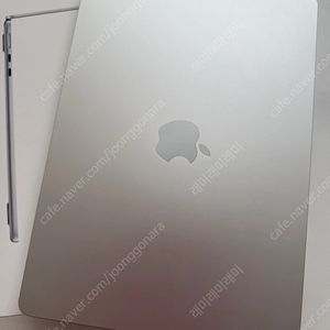 맥북 에어 실버 M2•256GB•13인치 팝니다~!