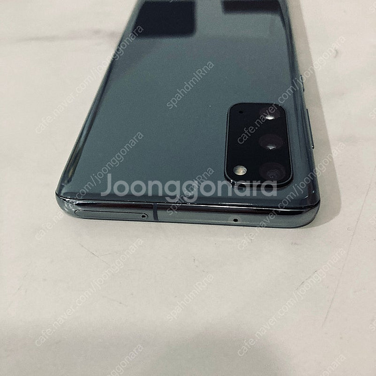 갤럭시 S20 그레이 128기가 매우깔끔한기기 14만원 판매합니다!--3