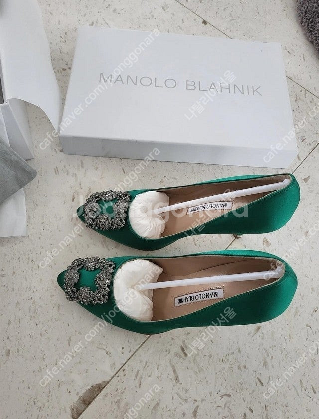 마놀로 블라닉 항기시 그린 10.5cm 새상품 최저가--1