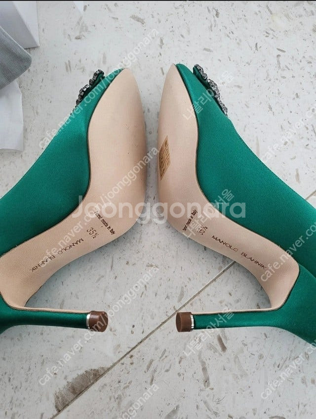 마놀로 블라닉 항기시 그린 10.5cm 새상품 최저가--2