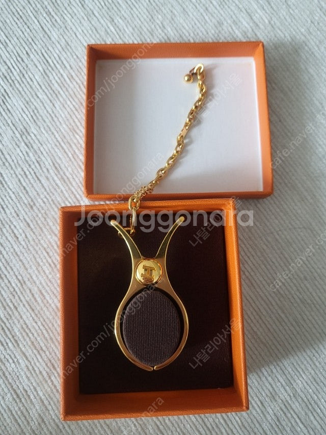 에르메스 글러브홀더 옐로골드 거의새상품--0