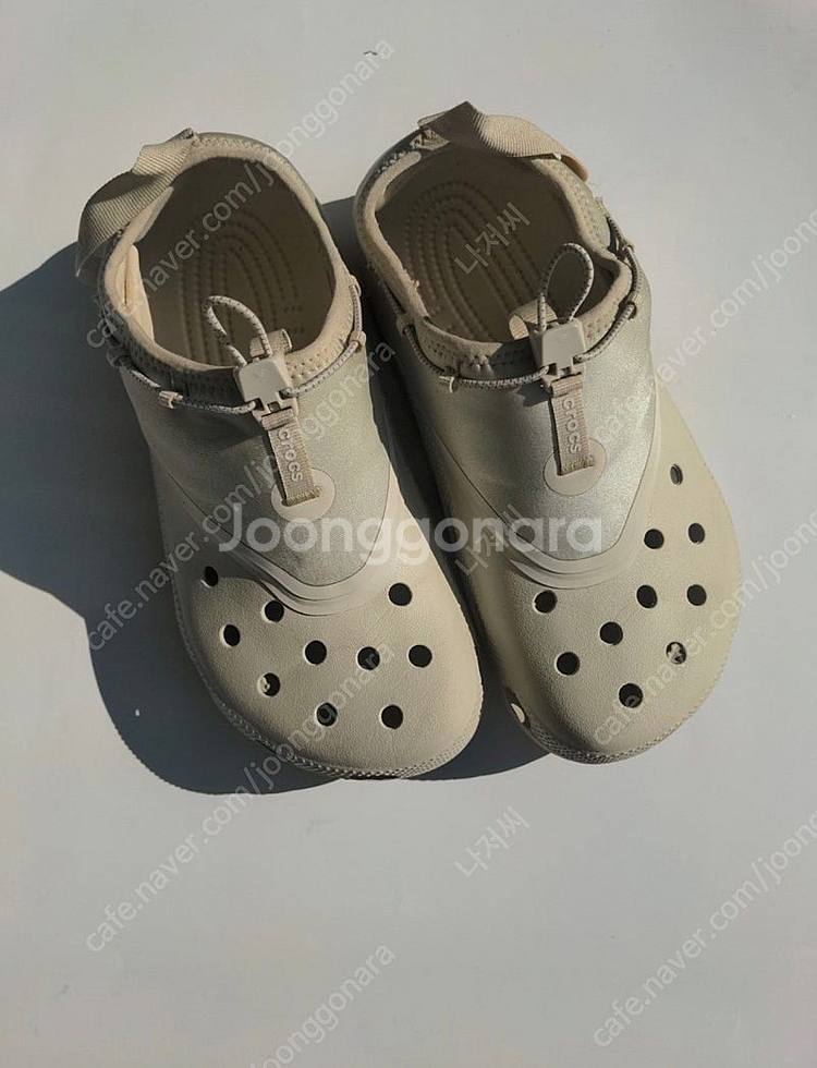 [260] 크록스 x 새티스파이 클래식 클로그 본--0