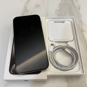 아이폰 15 프로 512GB 네추럴티타늄 판매 합니다