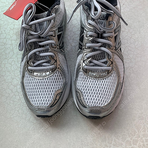 뉴발란스 ML860XD 240사이즈