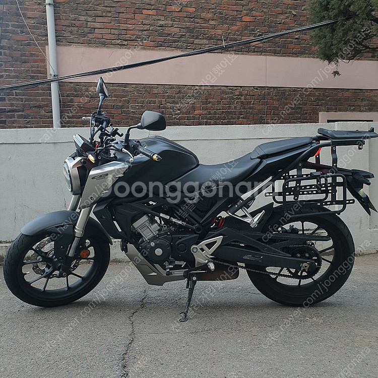 혼다 cb125r 19년식 적은키로수--1