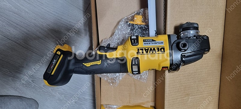 디월트 dcg440n 7인치 60v 충전그라인더 베어툴...--2