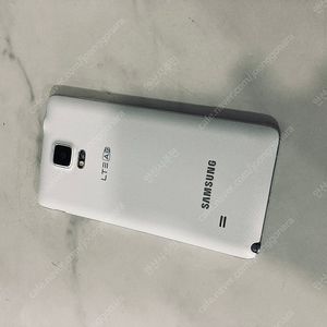 갤럭시 노트4 화이트 매우깨끗한기기 1만5천원 판매합니다