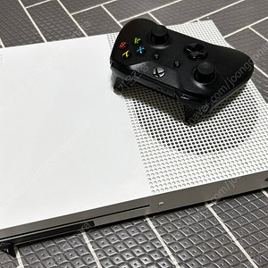 XBOX ONE S