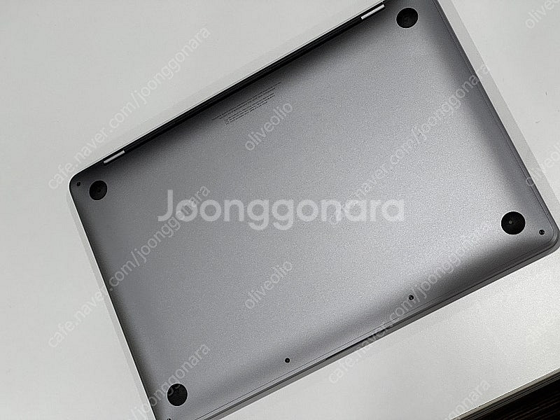 맥북 프로 13 M1 16GB RAM 512GB SSD--3
