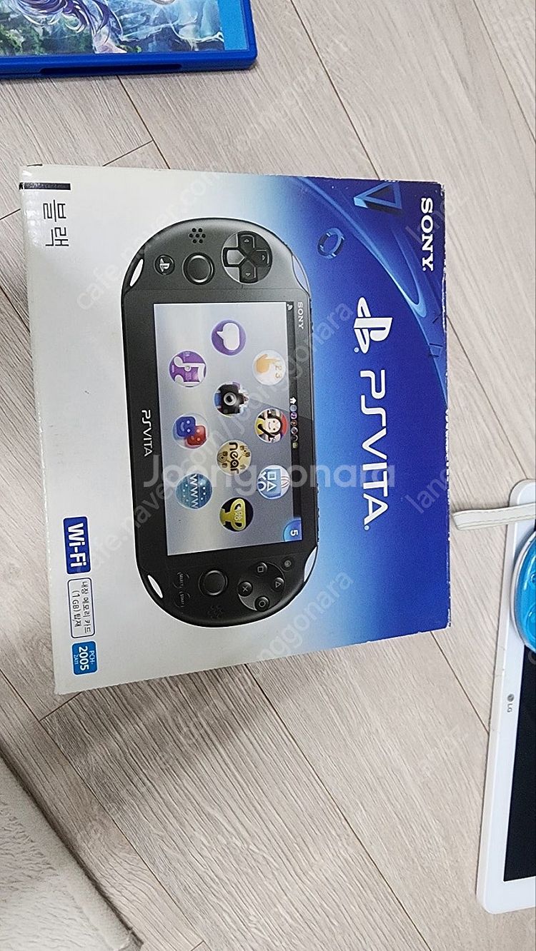 ps vita 2세대 블랙과 이스8 판매합니다.--3