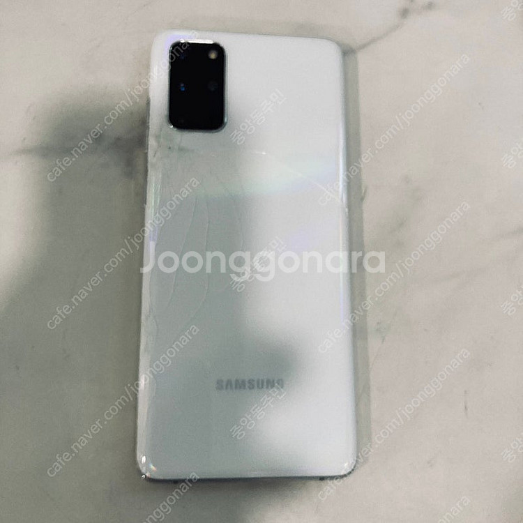 갤럭시 S20플러스 화이트 256용량 6만5천원 판매합...--1