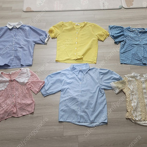 블라우스, 셔츠,바지, 속옷, 슬리퍼 등 여성 의류
