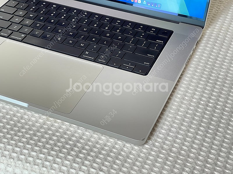 맥북 프로 16 M1 Pro 2021년형 판매합니다--2