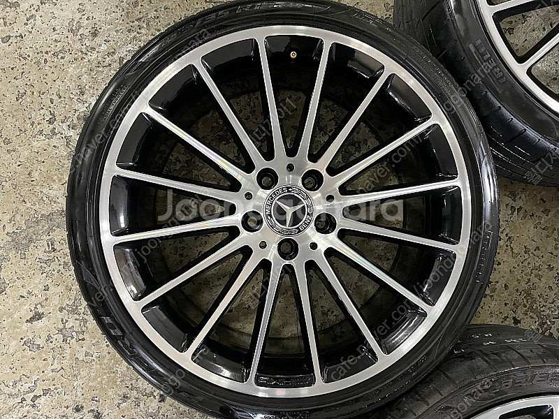 [판매]벤츠 A45AMG 마차 19인치 휠타이어--3