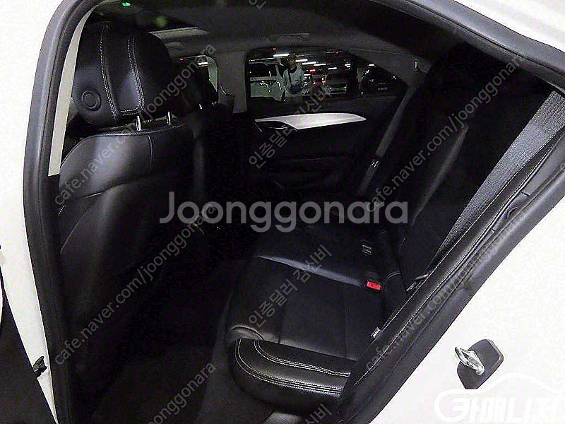중고 ATS 2.0 프리미엄 2WD 2013 년식 흰색...--7