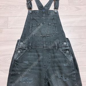 갭키즈 블랙진 멜빵바지 멜빵반바지 반바지 팝니다.초등읠류.초등여아.초등바지