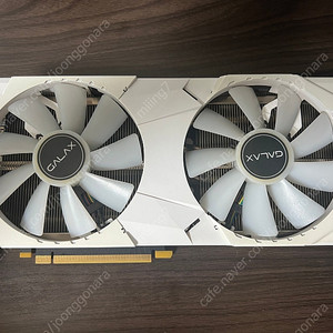 갤럭시 RTX2070 SUPER White