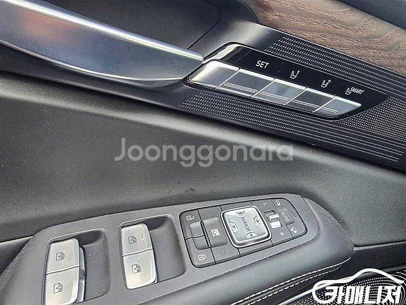 제네시스 G90 3.3 T AWD 중고 G90 3.3 ...--7