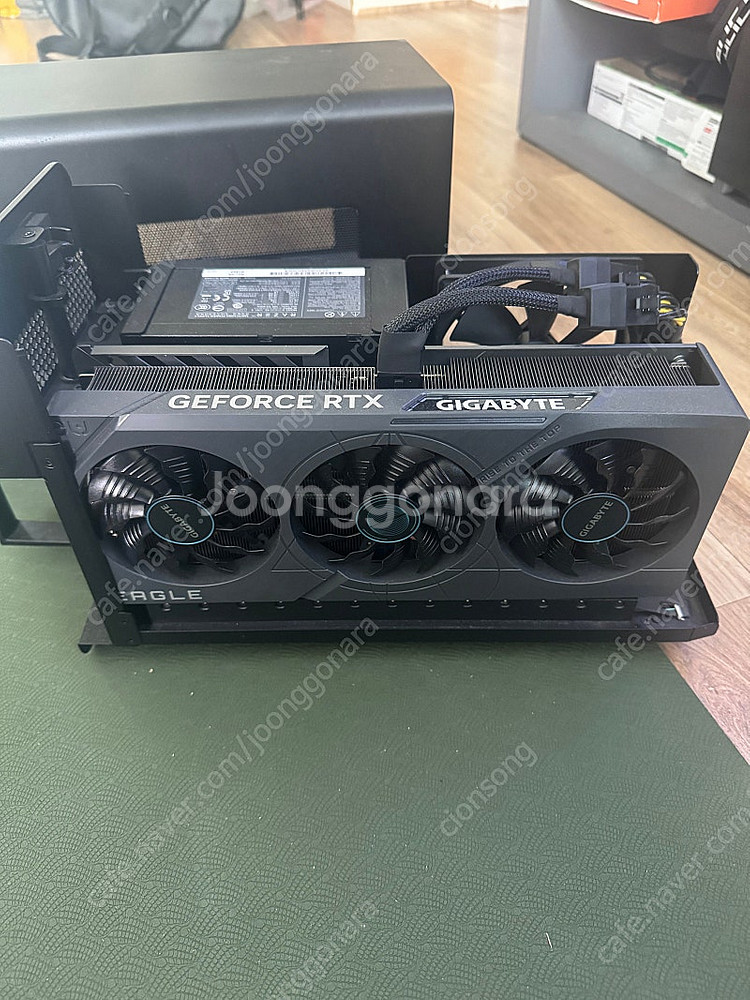 레이저 코어 X egpu 기가바이트 지포스 4070ti--1
