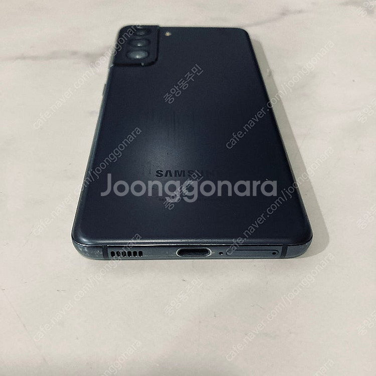 갤럭시 S21 블랙 256용량 매우깨끗한기기 15만원 판매합니다--2